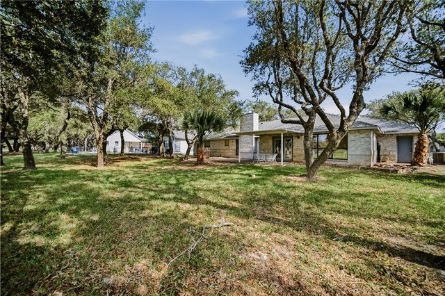 711 Waterwood St, Rockport, TX 78382