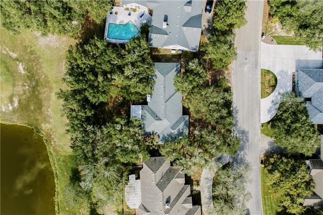 711 Waterwood St, Rockport, TX 78382