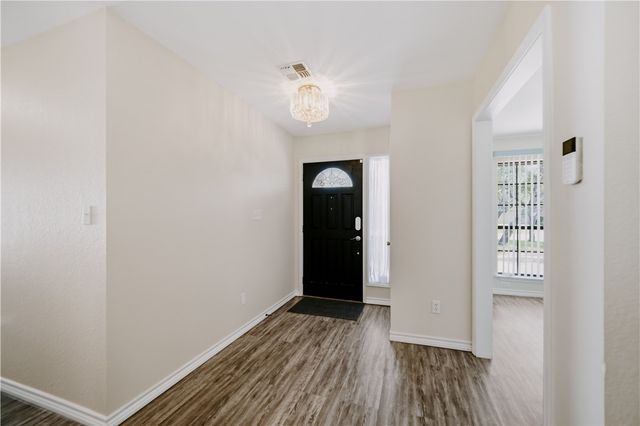 711 Waterwood St, Rockport, TX 78382