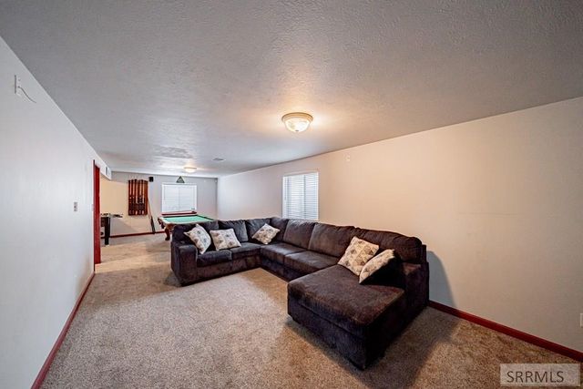 1862 Eagle Pointe Drive, Ammon, ID 83406