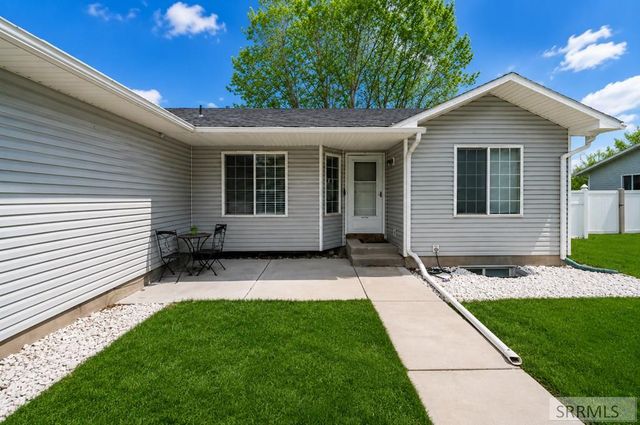 1862 Eagle Pointe Drive, Ammon, ID 83406