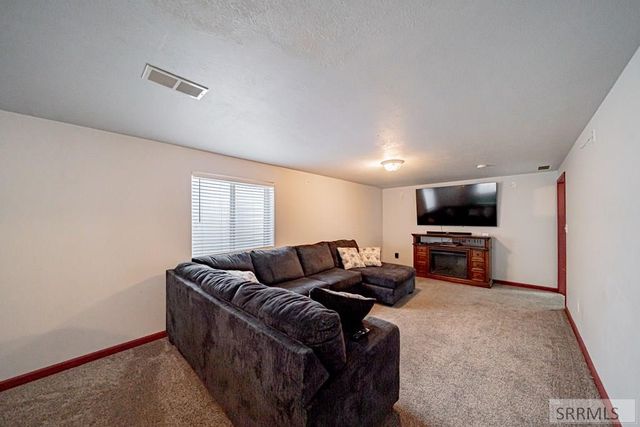 1862 Eagle Pointe Drive, Ammon, ID 83406