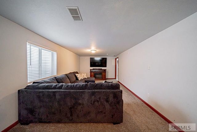 1862 Eagle Pointe Drive, Ammon, ID 83406