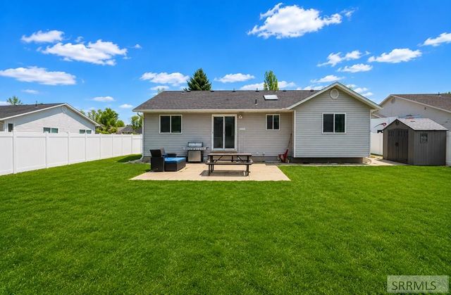 1862 Eagle Pointe Drive, Ammon, ID 83406