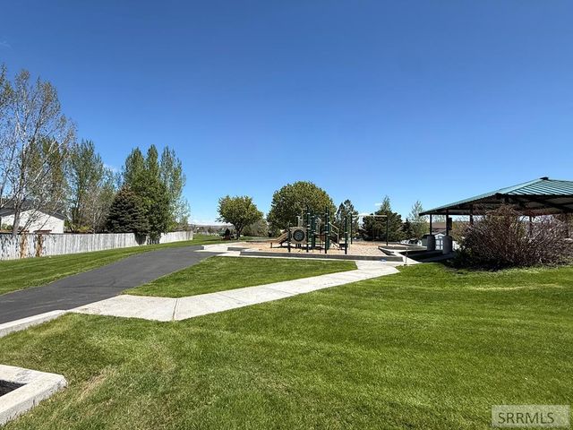 1862 Eagle Pointe Drive, Ammon, ID 83406