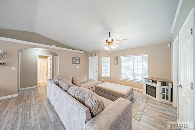 1862 Eagle Pointe Drive, Ammon, ID 83406