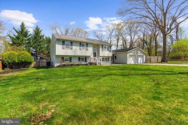 610 SUTTON DR, Pasadena, MD 21122