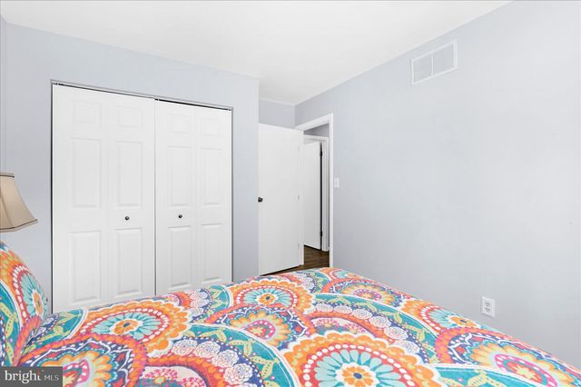610 SUTTON DR, Pasadena, MD 21122