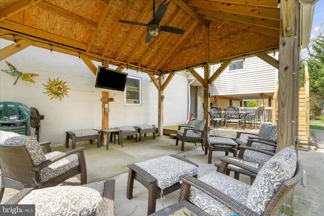 610 SUTTON DR, Pasadena, MD 21122