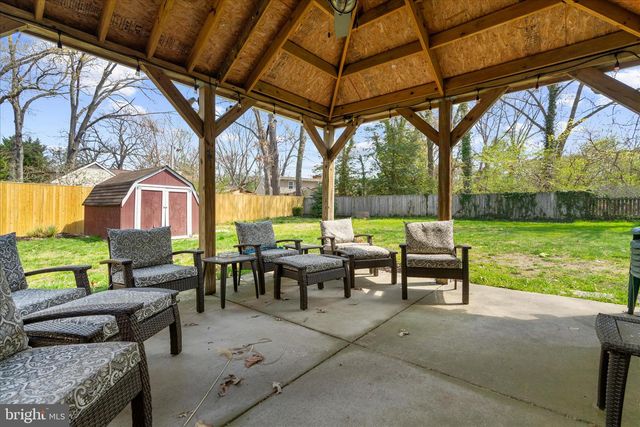 610 SUTTON DR, Pasadena, MD 21122