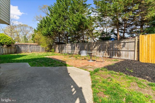 610 SUTTON DR, Pasadena, MD 21122