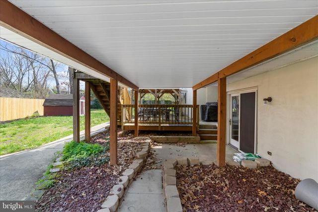 610 SUTTON DR, Pasadena, MD 21122