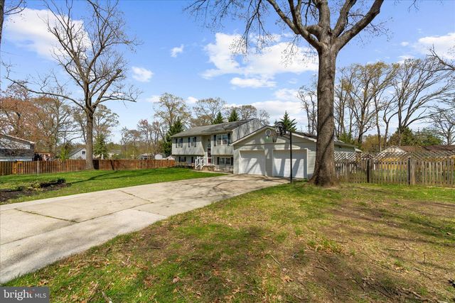 610 SUTTON DR, Pasadena, MD 21122