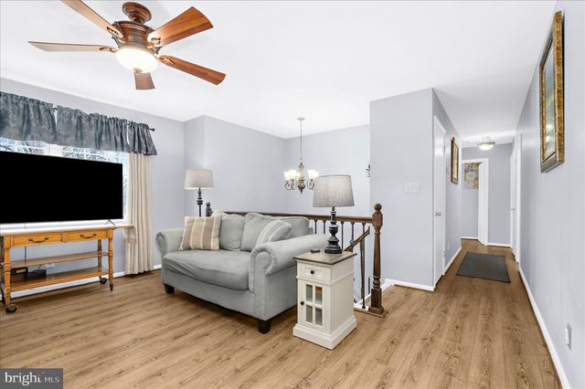 610 SUTTON DR, Pasadena, MD 21122