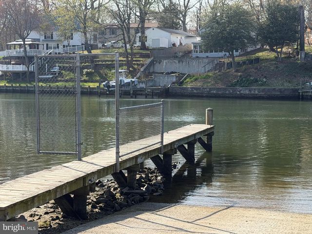 610 SUTTON DR, Pasadena, MD 21122