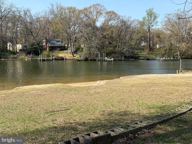 610 SUTTON DR, Pasadena, MD 21122
