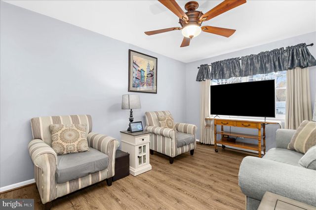 610 SUTTON DR, Pasadena, MD 21122