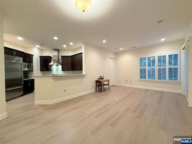 1210 The Plaza, Tenafly, NJ 07670