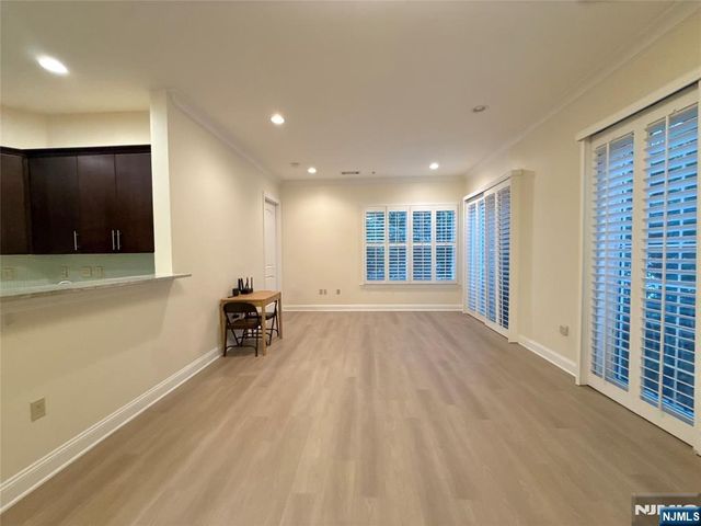 1210 The Plaza, Tenafly, NJ 07670