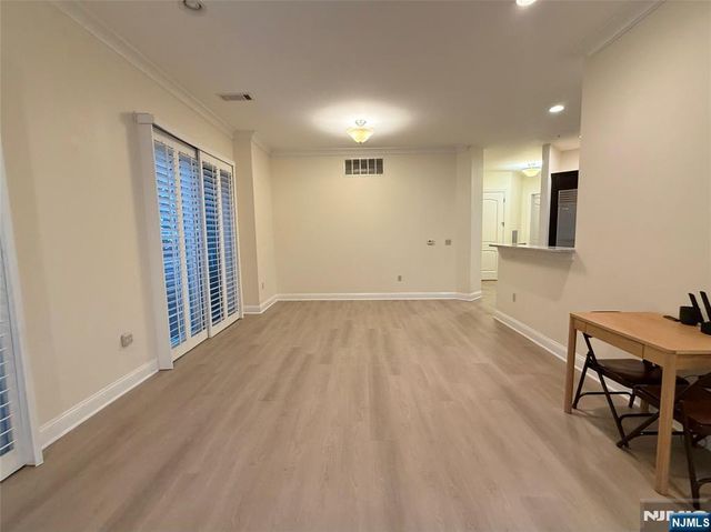 1210 The Plaza, Tenafly, NJ 07670