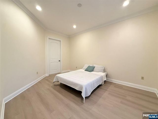 1210 The Plaza, Tenafly, NJ 07670