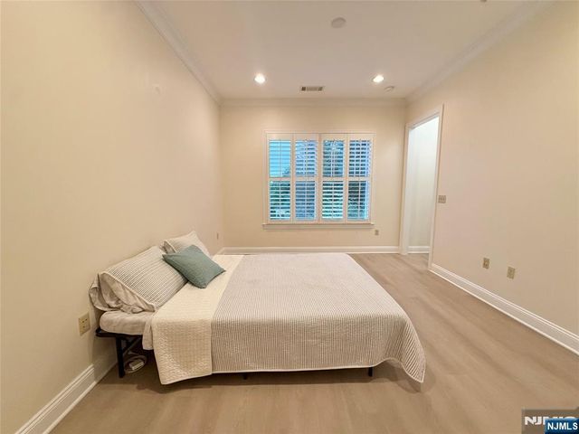 1210 The Plaza, Tenafly, NJ 07670
