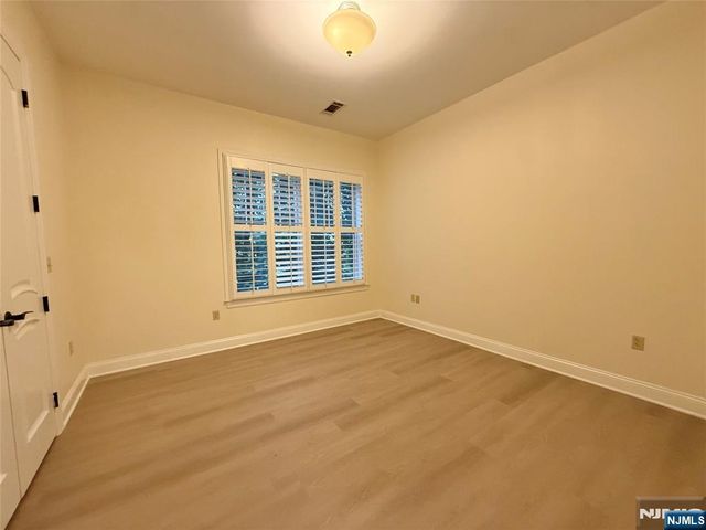 1210 The Plaza, Tenafly, NJ 07670