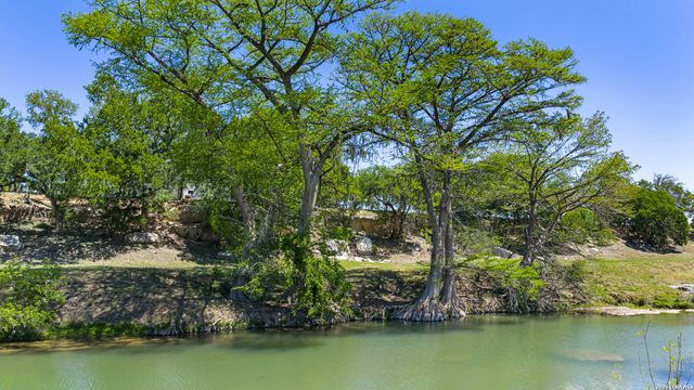 0011 Clearwater, Comfort, TX 78006