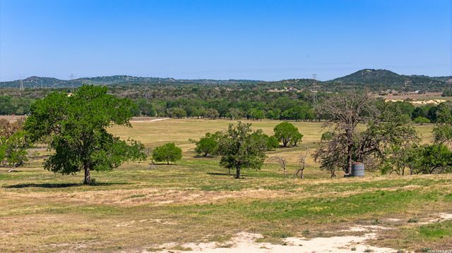 0011 Clearwater, Comfort, TX 78006