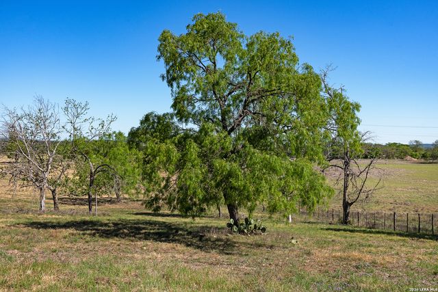 0011 Clearwater, Comfort, TX 78006