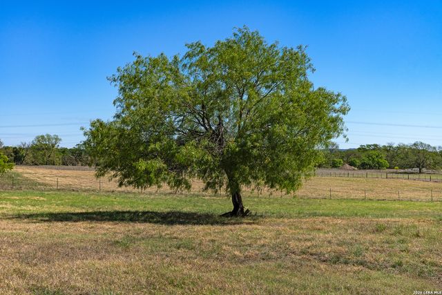 0011 Clearwater, Comfort, TX 78006
