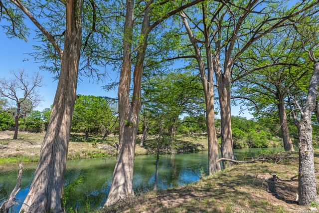 0011 Clearwater, Comfort, TX 78006