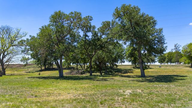 0011 Clearwater, Comfort, TX 78006