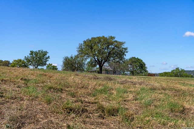 0011 Clearwater, Comfort, TX 78006