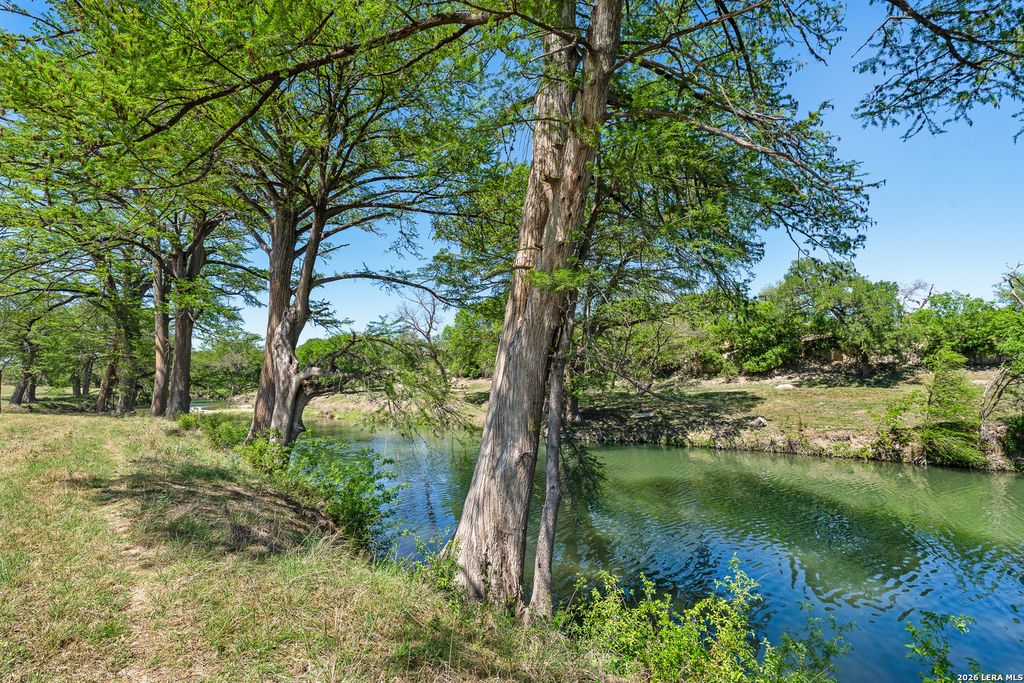 0011 Clearwater, Comfort, TX 78006