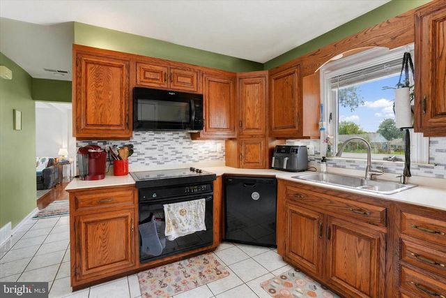 314 PINEHURST RD, York, PA 17402