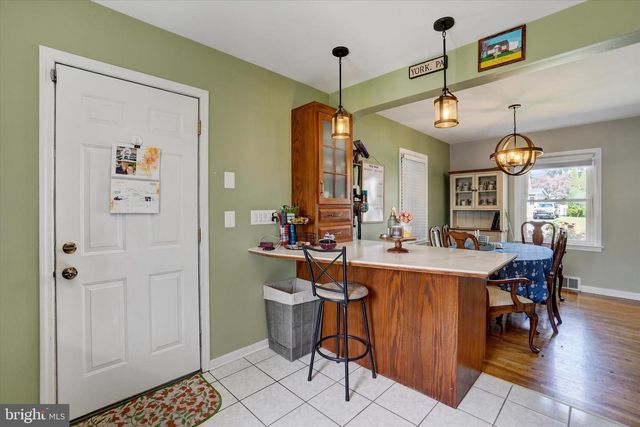 314 PINEHURST RD, York, PA 17402