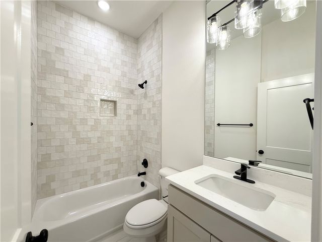 3107 S 14th Place, Rogers, AR 72758