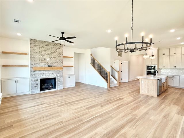 3107 S 14th Place, Rogers, AR 72758