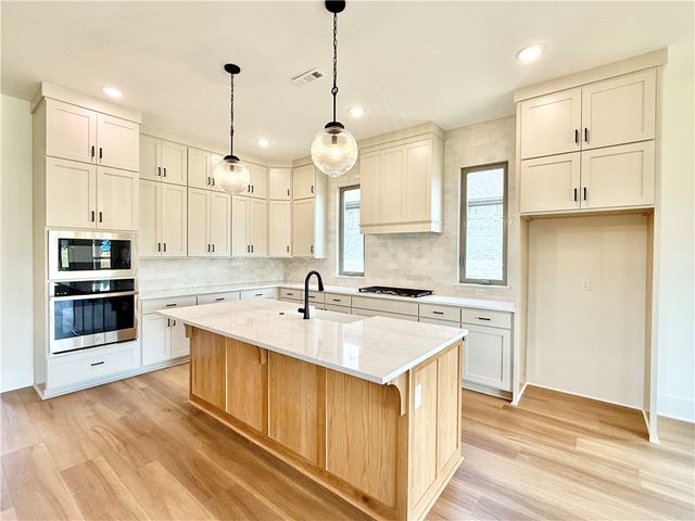 3107 S 14th Place, Rogers, AR 72758