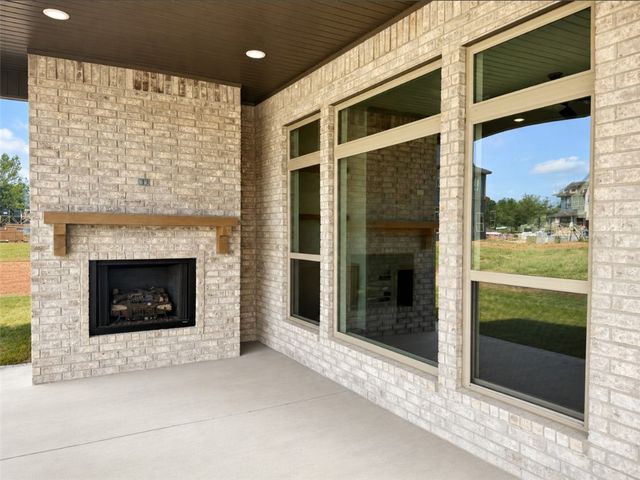 3107 S 14th Place, Rogers, AR 72758
