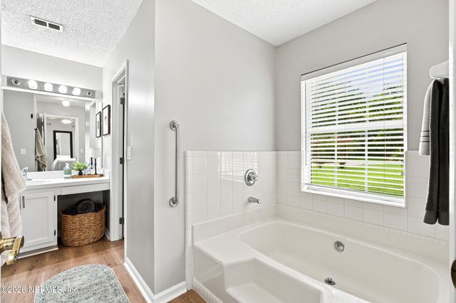 12143 SILVER SADDLE Drive, Jacksonville, FL 32258