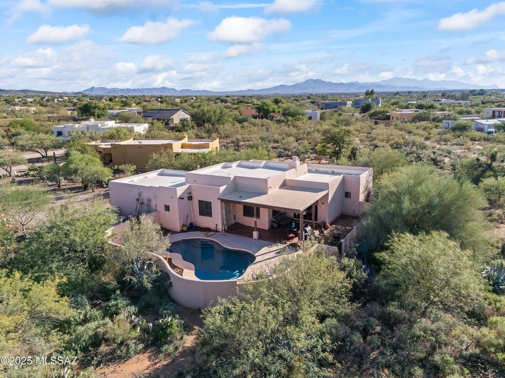 13714 E Placita Copechi, Vail, AZ 85641