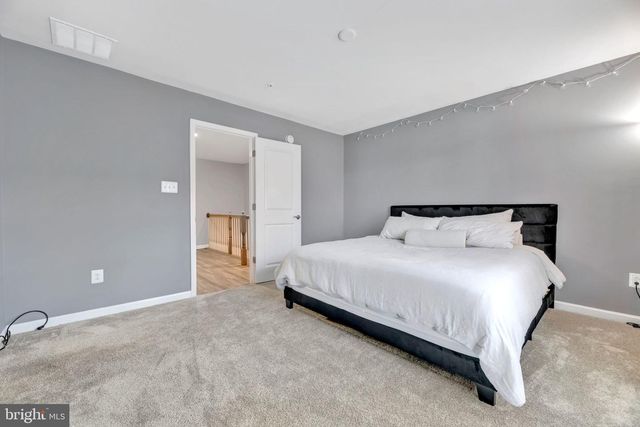 7204 CLAGETT DR, Hyattsville, MD 20785