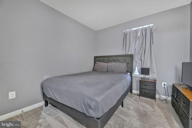 7204 CLAGETT DR, Hyattsville, MD 20785