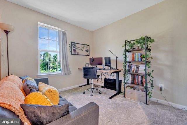 7204 CLAGETT DR, Hyattsville, MD 20785