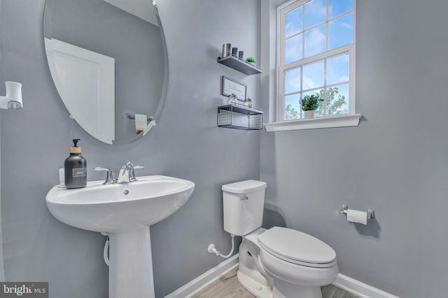 7204 CLAGETT DR, Hyattsville, MD 20785