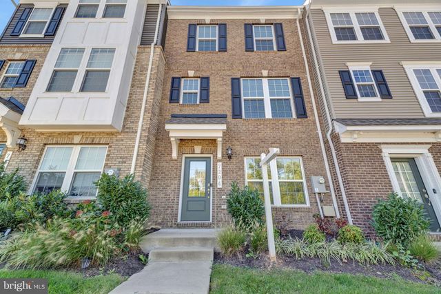 7204 CLAGETT DR, Hyattsville, MD 20785