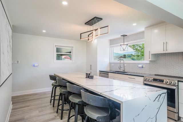 S 1307 Massie AVE, Covington, VA 24426