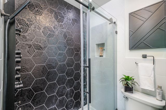 S 1307 Massie AVE, Covington, VA 24426